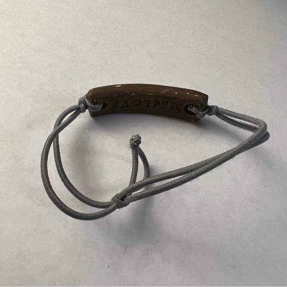 MudLove I Heart Africa Bracelet - Picture 5 of 5